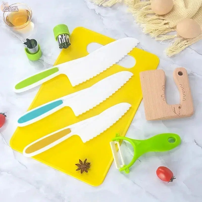 13/17PCS Kids Cooking sets Real Cooking Montessori Kitchen Tools for Toddlers Kids Safe Knives for 2/3/4/5/6/7/8 Year Old La Souris Montessori